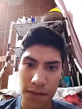 aispuro8505 online show from September 17, 7:10 am