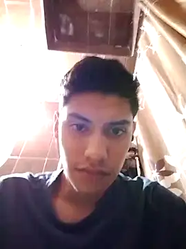 aispuro8505 online show from October 21, 7:42 am