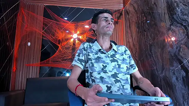 Golldens Dreamss online show from November 2, 7:11 am