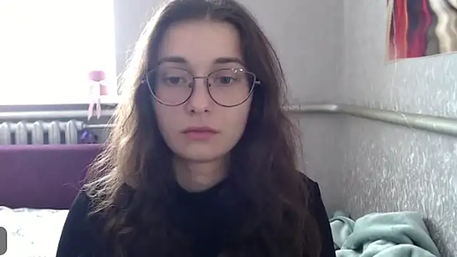 HotAnna2004 online show from September 21, 10:50 am