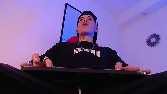 Anhonymus  online show from September 12, 4:07 pm