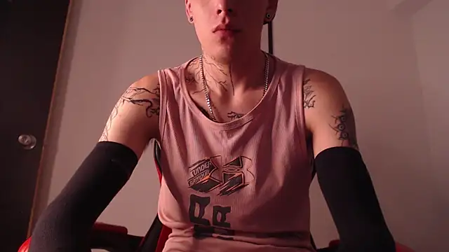 Anhonymus  online show from September 19, 3:52 am