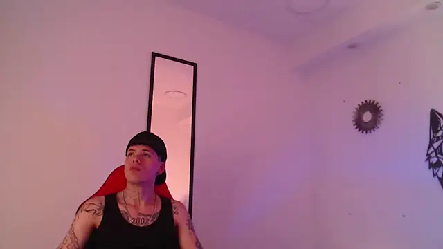 Anhonymus  online show from September 22, 5:53 am