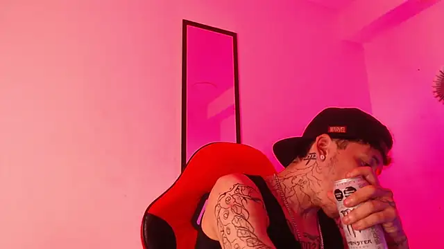 Anhonymus  online show from October 5, 10:29 pm