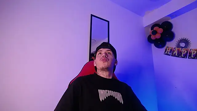 Anhonymus  online show from October 11, 3:39 am