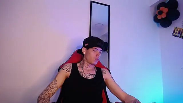 Anhonymus  online show from October 30, 3:30 am