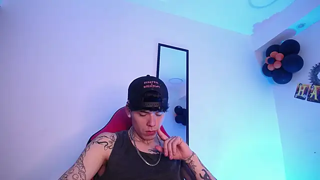 Anhonymus  online show from November 3, 3:52 am