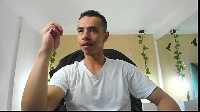 Muscle Scott online show from October 23, 12:26 pm