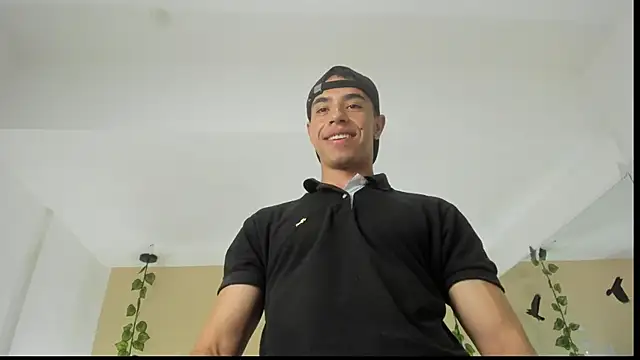 Muscle Scott online show from October 27, 7:29 pm