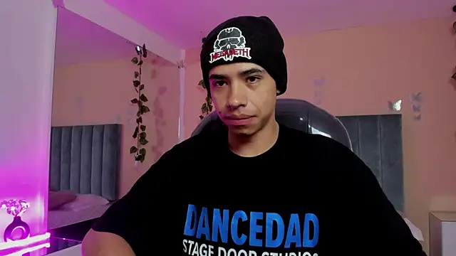 Muscle Scott online show from November 16, 1:39 pm