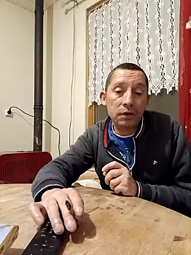 frederic198 online show from October 27, 8:35 pm