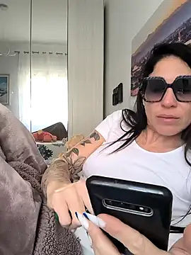 sexy7883 online show from March 1, 7:51 am