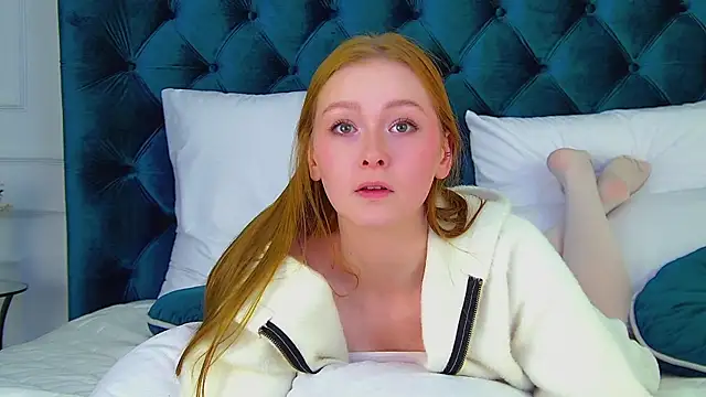 AgataFoxley online show from September 28, 8:09 am