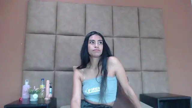 Emily Mitchell online show from October 16, 6:53 pm