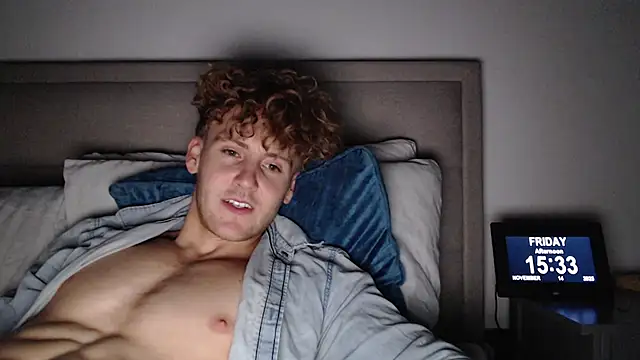 DominantAlex18 online show from November 14, 3:33 pm