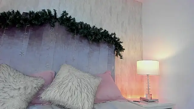 salma lutz online show from November 30, 12:53 pm