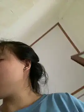 viluna online show from September 18, 1:40 am