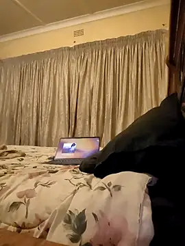 Snapshot of Cianda24 chatting on September 19, 7:58 pm Cianda24 online show from September 19, 7:58 pm