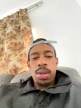 fitsexyman online show from September 24, 2:31 pm