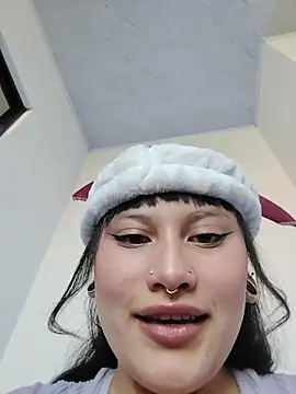 Snapshot of Eva_Clark01 chatting on October 24, 1:18 pm Eva Clark01 online show from October 24, 1:18 pm