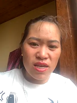 Snapshot of tuyetnhi-00 chatting on September 10, 3:06 am tuyetnhi-00 online show from September 10, 3:06 am