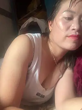 Snapshot of tuyetnhi-00 chatting on September 11, 7:19 am tuyetnhi-00 online show from September 11, 7:19 am