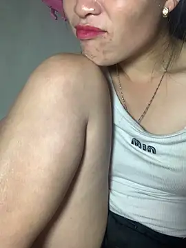 Snapshot of tuyetnhi-00 chatting on October 8, 4:37 pm tuyetnhi-00 online show from October 8, 4:37 pm