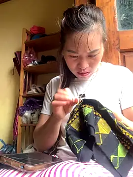 Snapshot of tuyetnhi-00 chatting on October 14, 2:01 am tuyetnhi-00 online show from October 14, 2:01 am