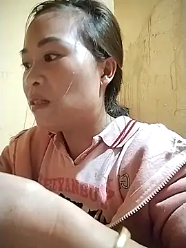 Snapshot of tuyetnhi-00 chatting on October 16, 4:57 am tuyetnhi-00 online show from October 16, 4:57 am