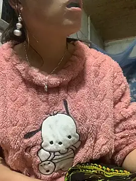 Snapshot of tuyetnhi-00 chatting on November 14, 11:42 am tuyetnhi-00 online show from November 14, 11:42 am