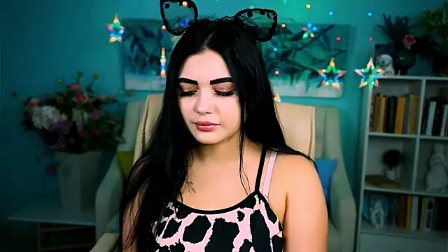 NaomiWilsons online show from October 2, 12:34 pm