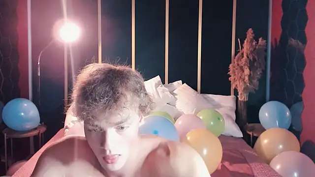 Snapshot of ChaseMuscular chatting on September 17, 11:56 am ChaseMuscular online show from September 17, 11:56 am