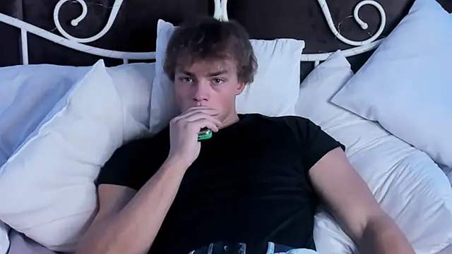 Snapshot of ChaseMuscular chatting on September 28, 10:31 am ChaseMuscular online show from September 28, 10:31 am