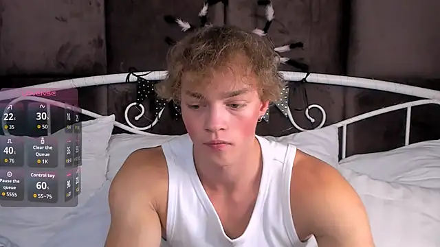 Snapshot of ChaseMuscular chatting on October 25, 3:51 pm ChaseMuscular online show from October 25, 3:51 pm