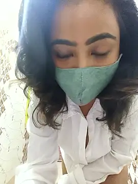 yours sugar babe online show from October 25, 8:11 am