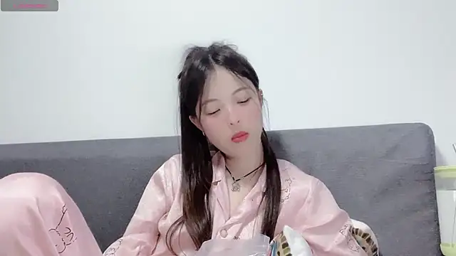 Snapshot of nuonuo321 chatting on November 9, 10:46 am nuonuo321 online show from November 9, 10:46 am