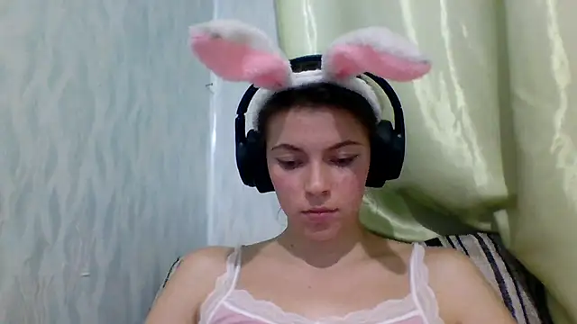 CutieAnny online show from September 15, 5:46 pm