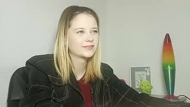 LydiaYoung online show from October 13, 6:08 pm