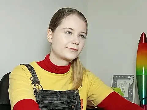 LydiaYoung online show from November 21, 7:12 pm