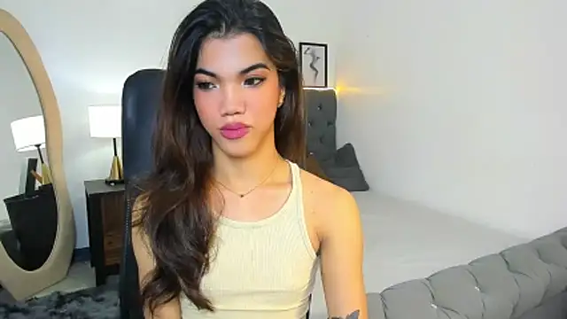 CassieSommereux online show from October 16, 5:19 am