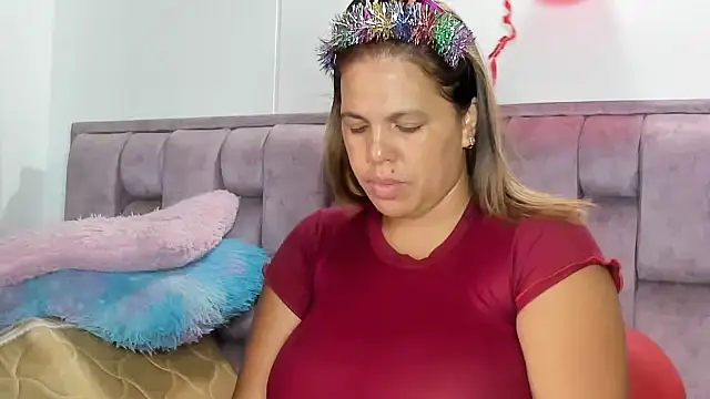 Alexa-Hunter online show from September 20, 2:40 pm