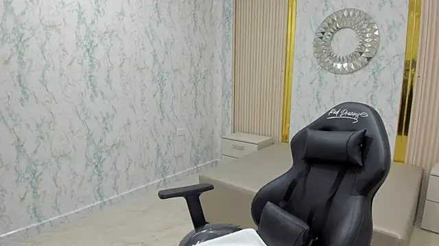 KatyBlondee online show from November 17, 3:12 am