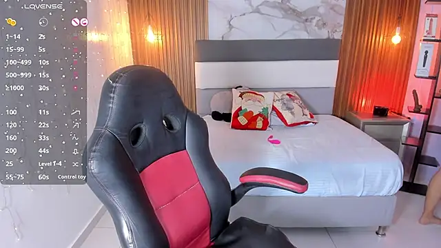 Snapshot of ladymercury1 chatting on November 25, 7:36 pm ladymercury1 online show from November 25, 7:36 pm