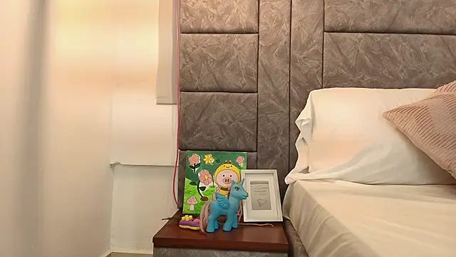 Snapshot of alaska__williams__ chatting on October 29, 11:06 pm alaska williams online show from October 29, 11:06 pm