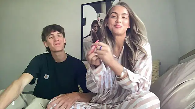 ShaniRea online show from September 19, 9:26 pm