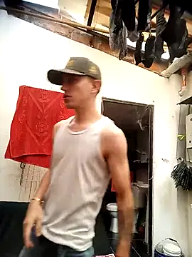 Snapshot of DebutingPathway chatting on October 29, 1:46 pm DebutingPathway online show from October 29, 1:46 pm