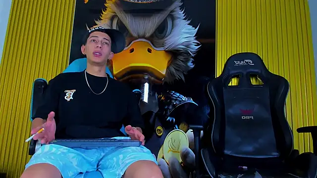 Dante Brown1  online show from November 21, 9:13 pm