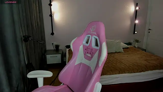 Belle Wa1ker online show from November 9, 1:04 am