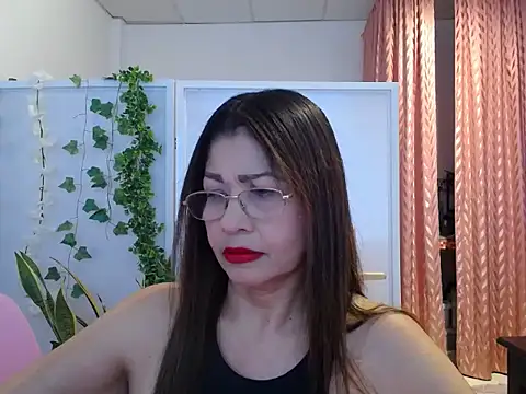 Snapshot of Manuela_lara_ chatting on September 26, 2:43 pm Manuela lara online show from September 26, 2:43 pm