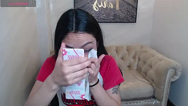 Tifany v online show from November 30, 1:04 pm